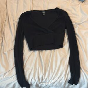 Cropped Long Sleeve Black Shirt XS